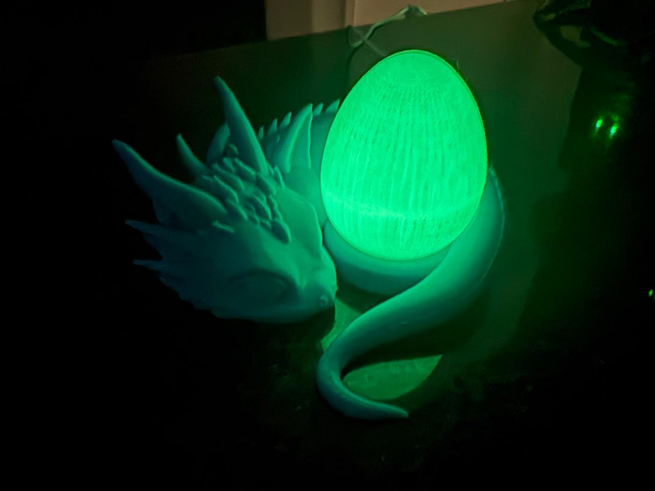 Baby dragon hug lamp (USB)